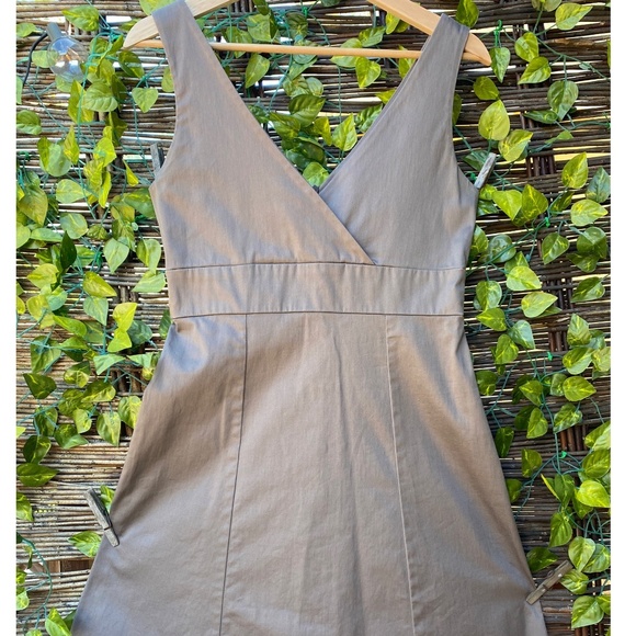 GIRL FRIDAY Summer Party Dress - Picture 11 of 11